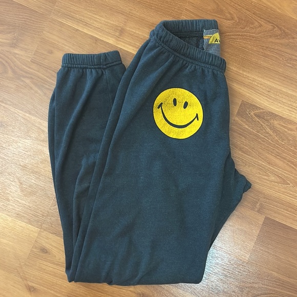 Aviator Nation Pants - Aviator Nation Smiley sweatpants in charcoal size small
